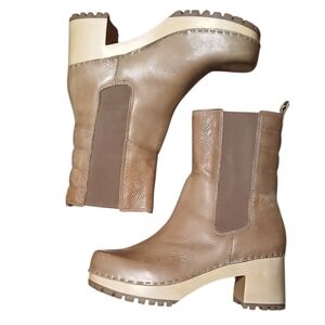 Mia Justina  Women's Size 9 Tan Heeled Ankle Boots